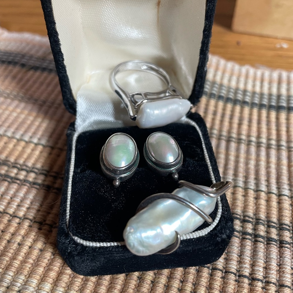 Sterling Silver & Biwa  Pearl ring pendant earrings set